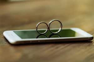 Beware of Using Social Media While Divorcing in New Jersey